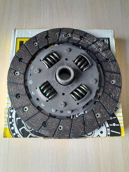 Фото Диск зчеплення
VW GOLF II (19E, 1G1) 1.6 1983.08 - 1992.07